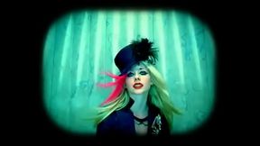 Avril Lavigne - Hot (Official Music Video)