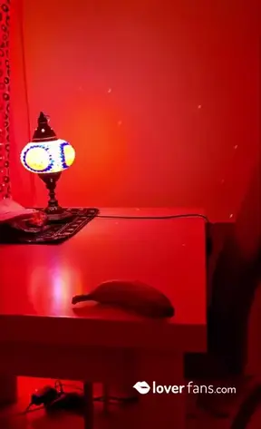 Jugado en mis ratos libres con un platano 😍🥒