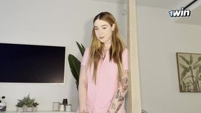 Morning Wood Sucked Off By Beautiful Green Eyed Step Sis- Rosie Rider