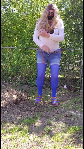 Cd outdoors pantyhose playing with myself masturbating and cum.   Clip 2