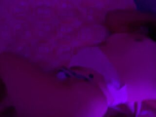 Me cito por Tinder y acabe muy cogida, gritando de placer.