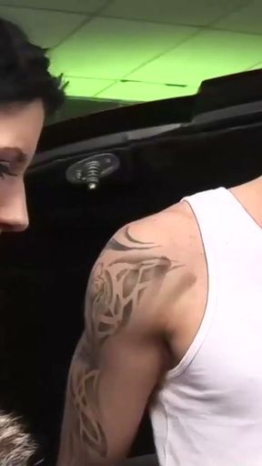 Mutter, der alte Cougar will unbedingt mit ficken   Clip 1