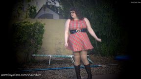 SHE HAD TO PEE BY THE POOL