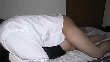付き合あって3ヶ月目だしそろそろえっちする?とカラオケで野球部マネージャーに聞いたら「恥ずかしいけど良いよ...」って言われてカラオケの中でマネージャーのマンコにドクドク精子いれました。