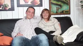 Fuck threesome with 2 mindless girls