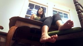 Dominatrix Mara As A Pov Squishing Giantess