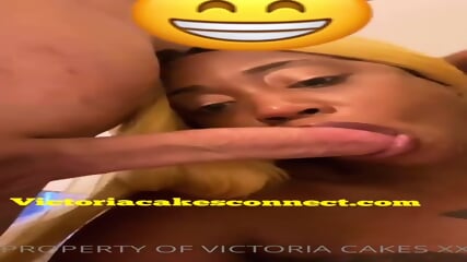 Victoria Cakes Suck and Fuck