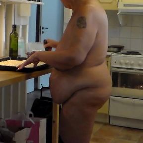 Jen is all nude and baking