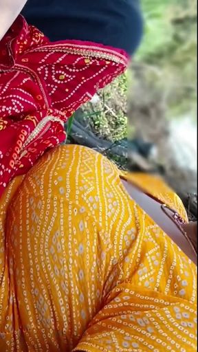 Apne sage chhote devar ke sath bhabhi farm main Apne chhote devar ka land chus kar apni gand marva rahe Apne sabhi&hellip;   Clip 3