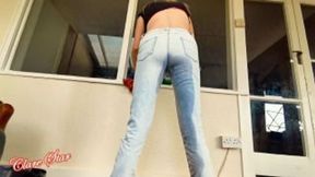 Cleaner Wets Her Jeans