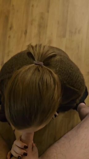 Euro couple's amateur deepthroat fun