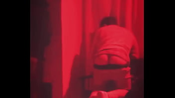 Follamos en la fiesta de despedida de solteros el novio me folla a pelo