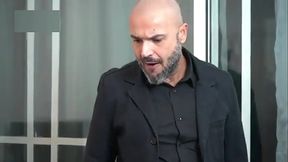 DEI PRO CHEFE ENQUANTO COMIA O FILHO DELE.