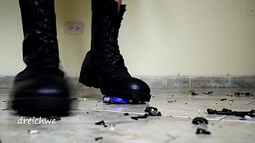 Destroying some cars with my boots
