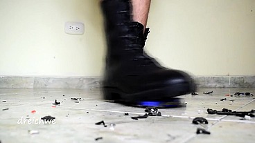 Destroying some cars with my boots