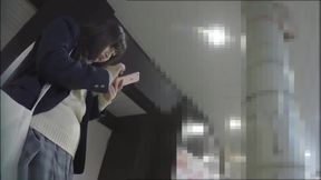 Horny Japanese Babe Strokes in Public Bathhouse