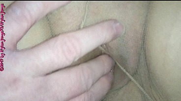 Sexy MILF in Feinstrumpfhose ** Nylonfeet **