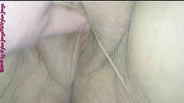 Sexy MILF in Feinstrumpfhose ** Nylonfeet **