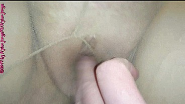 Sexy MILF in Feinstrumpfhose ** Nylonfeet **