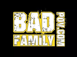 BadFamilyPOV - Satine Summers wants stepdaddy to jerk it