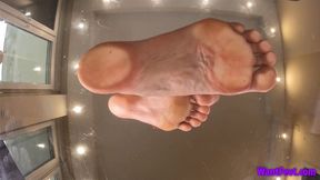 Tina Giantess Feet - 4K MP4