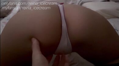 Marunouchi OL’s soaked thighs from office seduction