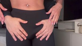 ele me viu de calca legging na academia e pediu pra eu esperar ele assim. gozei gostoso sentindo ele encher meu rabo de porra!