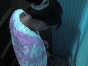Asian bimbo is getting voyeured toweling body in change room shp26
