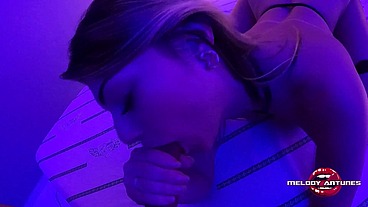 A loirinha mais safada do Xvideos Melody Antunes agora arrasta o amigo pro motel, da show, leva rola e muita porra na buceta que fica toda lambuzada! Venha conferir!