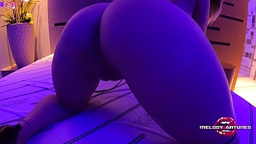 A loirinha mais safada do Xvideos Melody Antunes agora arrasta o amigo pro motel, da show, leva rola e muita porra na buceta que fica toda lambuzada! Venha conferir!
