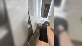 Teen finds the nearest dick&#x1F32D; in Walmart's restroom
