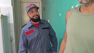 Fodi com morador do condomínio onde trabalho