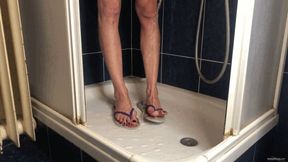 TAKING A SHOWER IN FLIP FLOPS - MP4 HD