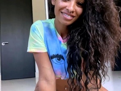 Brunette Solo Webcam Masturbation
