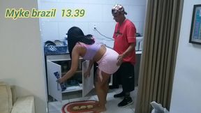 vitoria beatriz ela e uma cozinheira muito boa eu preferir comer a rabada ela estava na cozinha ela adora dar o cuzinho ela pediu porra gosar na boca dela