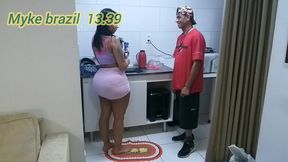 vitoria beatriz ela e uma cozinheira muito boa eu preferir comer a rabada ela estava na cozinha ela adora dar o cuzinho ela pediu porra gosar na boca dela