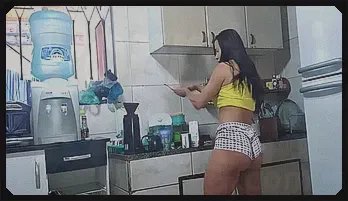 Seductive Latina MILF Bianca Naldy's Kitchen Encounter