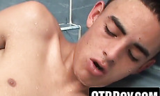 Latino boyfriends raw bang hard in the bath