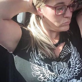 Pinky Pussy gets her Tits out for the Lads! Whilst Driving