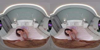Lola Bredly Drops Book To Play With Big Boobs Then Gives Sloppy Blowjob Wild - TmwVRnet