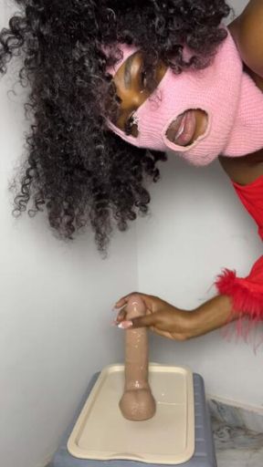 Red lingerie barely holding on while this ebony slim body takes every inch of this big dildo 🍒💦
Watch me fuck my tight pussy till I cum and squirt