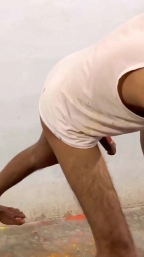 Holi khelne aayi indian bhabhi ko lund chudwa ke patak ke chod diya   Clip 1