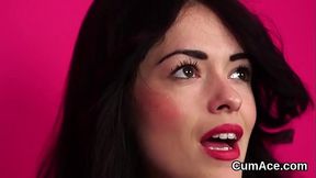 Sexy hottie gets cumshot on her face swallowing all the jizm
