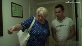 Glamour girl rough anal