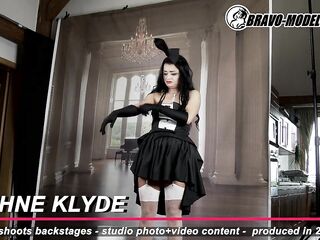 388-Backstage photoshoot Daphne Klyde - Adult