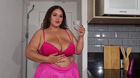 Analua BBW gets hot and sexy with her huge boobs and spit fetish