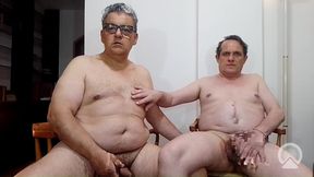 Oso and Cub play until Cub cums
