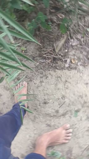 My Friend muth mar raha hai in jungle   Clip 1