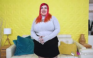 Amazing old-young sex scene between BBW Leia Saez and Don Jorge!