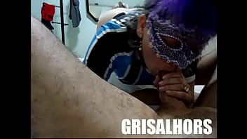 PUTINHA MAMANDO NO MEU PAU